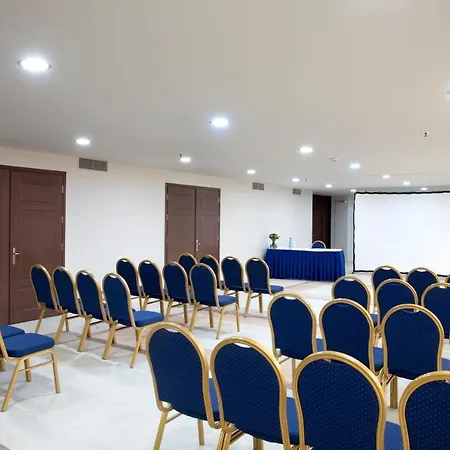 & 4* Ερέτρια
