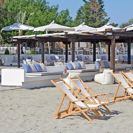 & Ερέτρια