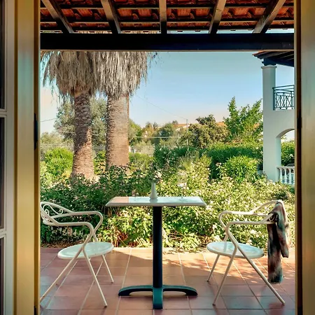 Zeus Hotel 5*