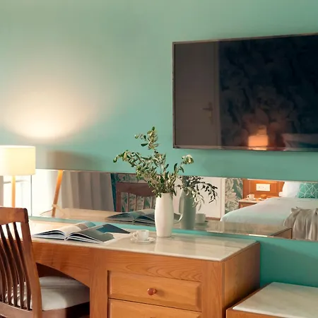 Zeus Hotel Eretria (Evia)