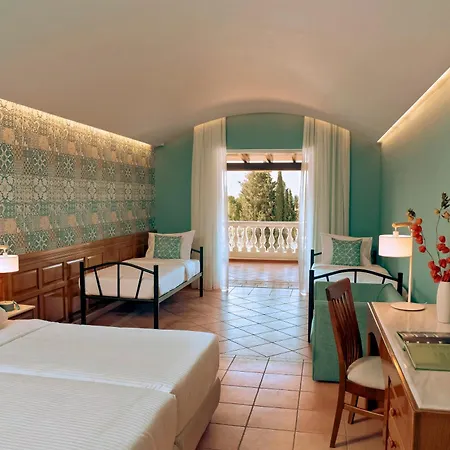 Zeus Hotel