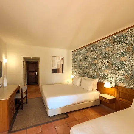 Zeus Hotel